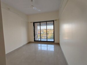 Room in 3 BHK Apartment at Chembur – for Rent