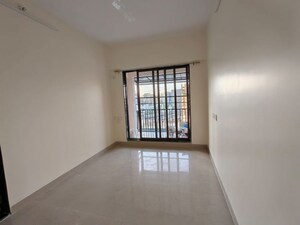 Room in 3 BHK Apartment at Chembur – for Rent