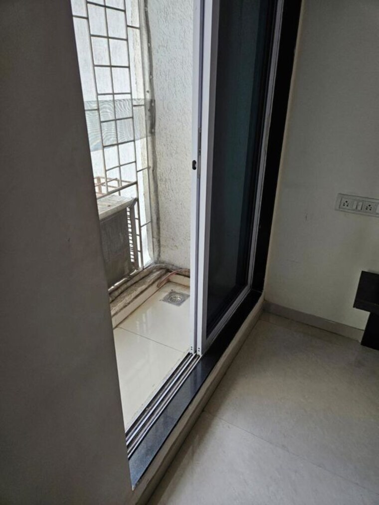 undefined, cosmos-classique 2 Bedroom 670 Sq.Ft. Apartment In Ghodbunder Road Thane 10473891