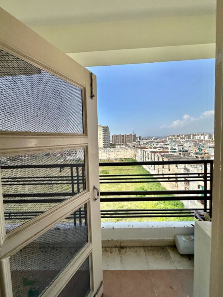 Balcony, preet colony 3 Bedroom 1915 Sq.Ft. Apartment In Preet Colony Zirakpur 10473914