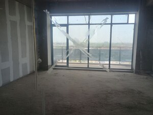 Room in  Office Space at Adihm Ithums Galleria, Alpha Ii Greater Noida – for Sale