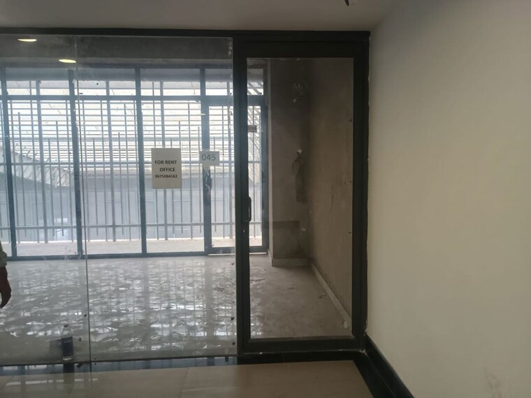 Room, adihm-ithums-galleria Commercial Office Space 479 Sq.Ft. In Alpha Ii Greater Noida Greater Noida 10473923
