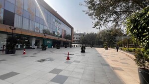 Parking in  Shop at Moti Nagar – for Rent
