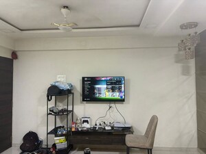 Furnished Amenities in 2 BHK Apartment at K Raheja Vihar, Powai – for Rent