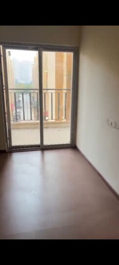 4 BHK + Servant Room,Basement Apartment For Sale in Amrapali Centurian Park