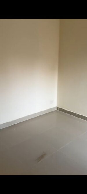 Furnished Amenities in 4 BHK Apartment at Amrapali Centurian Park, Tech Zone 4 Greater Noida – for Sale