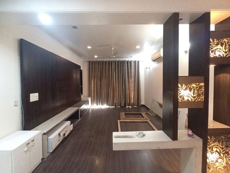 Bedroom, greater kailash i 4 Bedroom 9000 Sq.Ft. Builder Floor In Greater Kailash I Delhi 10474038