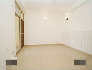Room in 2 BHK Apartment at Ajnara Gen X, Dundahera – for Sale
