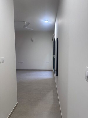Room in 3 BHK Apartment at Sobha Victoria Park, Hennur Road – for Rent