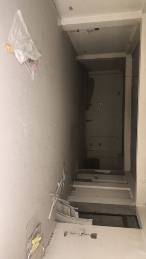  Warehouse For Rent in Khanpur
