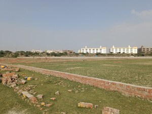  Plot For Sale in Barhata Manjha