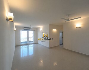 Room in 2.5 BHK Apartment at Silverglades The Melia, Sohna Sector 35 – for Rent