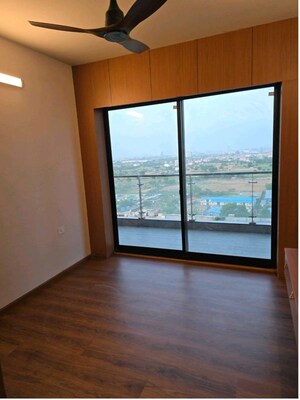 Room in 3 BHK Apartment at Krisumi Waterfall Residences, Sector 36a – for Rent