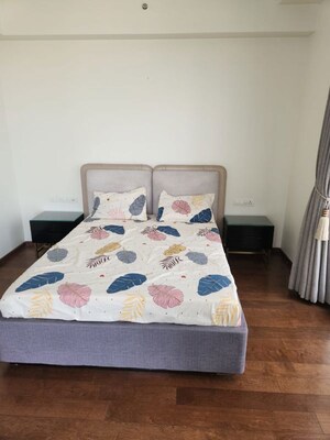 Bedroom in 3 BHK Apartment at M3M Golf Estate, Sector 65 – for Rent