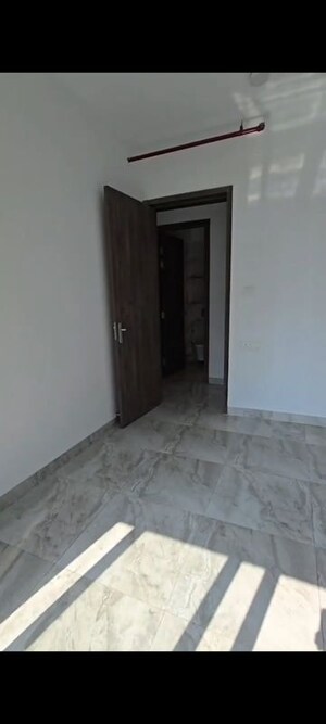 Room in 3 BHK Apartment at Risland The Icon, Dhokali – for Rent