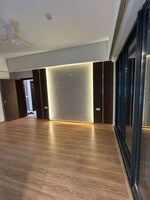 4 BHK + Servant Room 4500 Sq.Ft. Builder Floor in Auram Floor