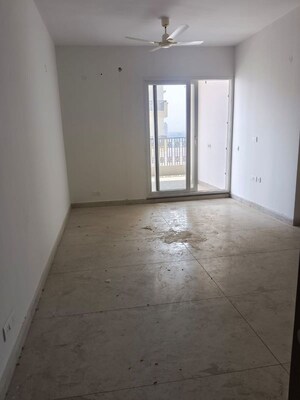 Room in 3 BHK Apartment at Malwa Escon Primera, International Airport Road – for Rent