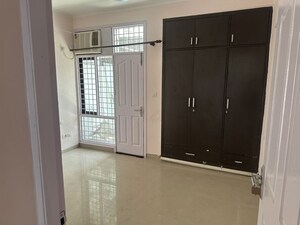 Room in 3.5 BHK Builder Floor at Sushant Lok Iii – for Rent