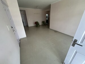 Room in 3.5 BHK Builder Floor at Sushant Lok Iii – for Rent