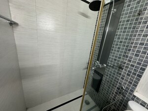  3.5 BHK Builder Floor at Sushant Lok Iii – for Rent
