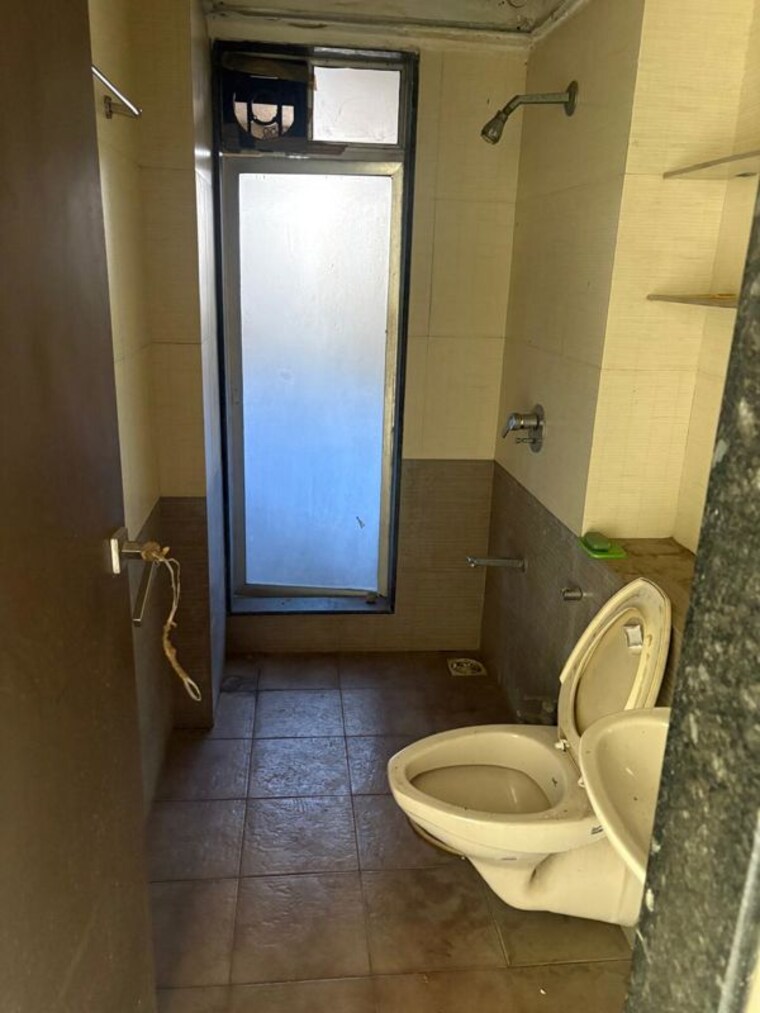 Bathroom, bhakti-heights-tilak-nagar 2 Bedroom 650 Sq.Ft. Apartment In Tilak Nagar Mumbai 10474306