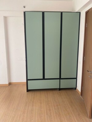 Building Lobby in 3 BHK Apartment at Godrej Woods, Sector 43 – for Sale