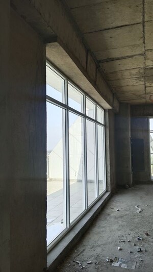 Staircase in  Office Space at Omaxe Sun, Sector 79 – for Sale