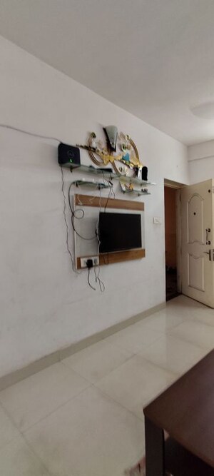 Furnished Amenities in 2 BHK Apartment at Mowa – for Rent