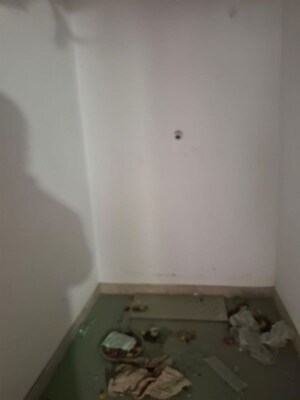 Furnished Amenities in 4 BHK Apartment at Lakdi Ka Pul – for Rent