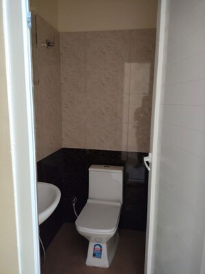 Bathroom in 2 BHK Apartment at Lalpur Chowk – for Rent