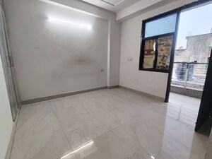 Room in 2 BHK Builder Floor at Rajpur – for Rent