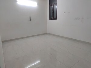 Room in 2 BHK Builder Floor at Rajpur – for Rent