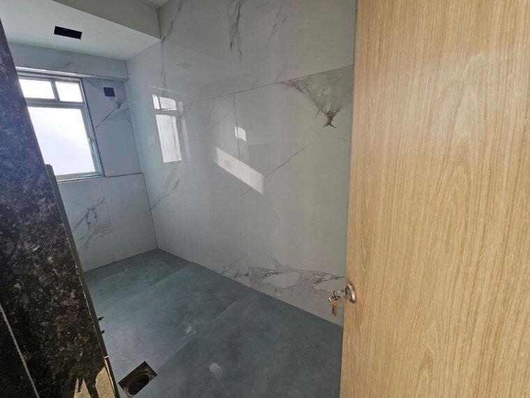 Bathroom, khetwadi 2 Bedroom 913 Sq.Ft. Apartment In Khetwadi Mumbai 10474404