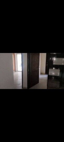 3 BHK Apartment For Rent in Trident Embassy Reso