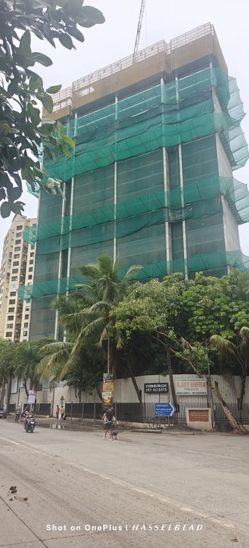 5 BHK + Pooja Room,Servant Room 3880 Sq.Ft. Apartment in Oberoi Realty Sky Heights