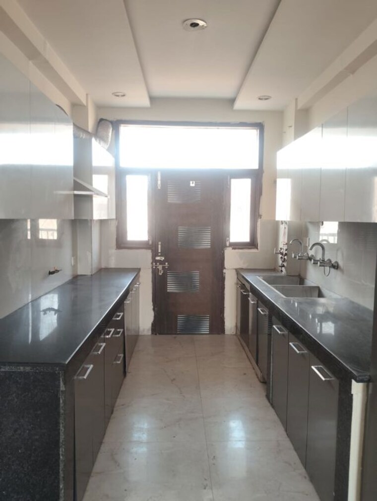 Kitchen, kharar road 3 Bedroom 1800 Sq.Ft. Apartment In Kharar Road Mohali 10474444