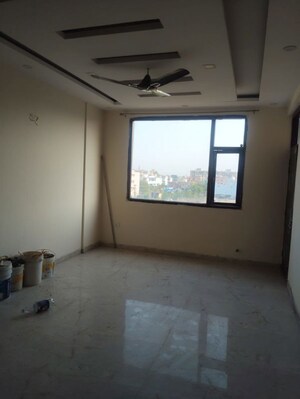 Room in 3 BHK Apartment at Kharar Road – for Rent