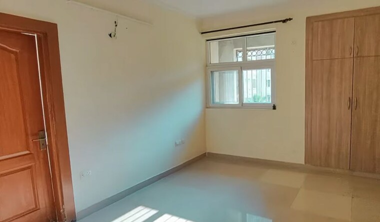 Room, amrapali-silicon-city 3 Bedroom 1470 Sq.Ft. Apartment In Sector 76 Noida 10472590