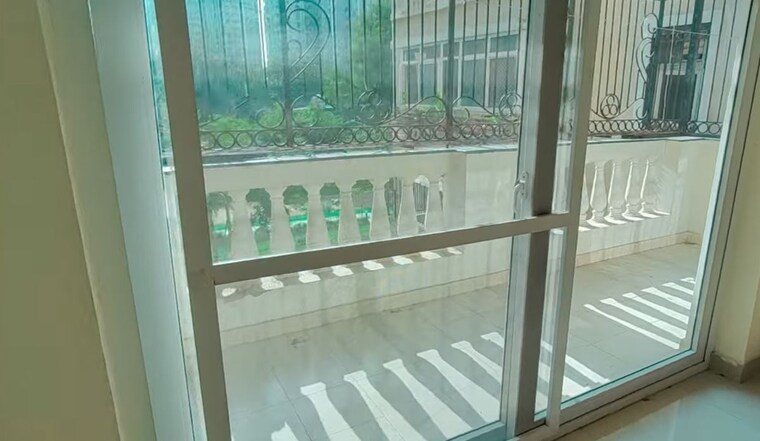 Balcony, amrapali-silicon-city 3 Bedroom 1470 Sq.Ft. Apartment In Sector 76 Noida 10472590
