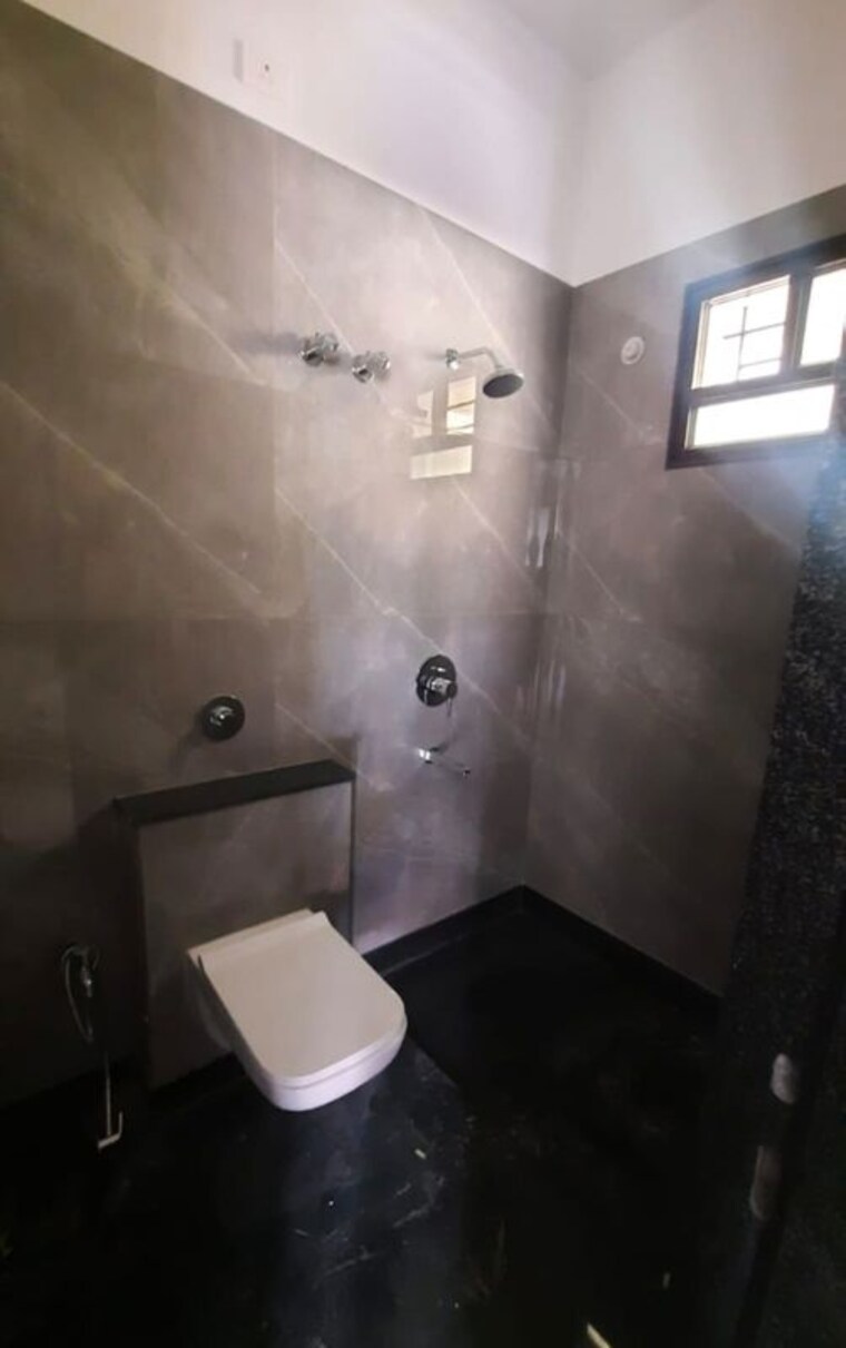 Bathroom, bhatagaon 4 Bedroom 1800 Sq.Ft. Villa In Bhatagaon Raipur 10474460