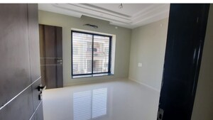 Room in 4 BHK Villa at Bhatagaon – for Rent