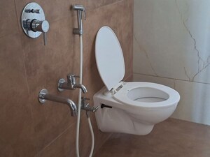 Bathroom in 1 BHK Apartment at Raunak 108, Kasarvadavali – for Rent