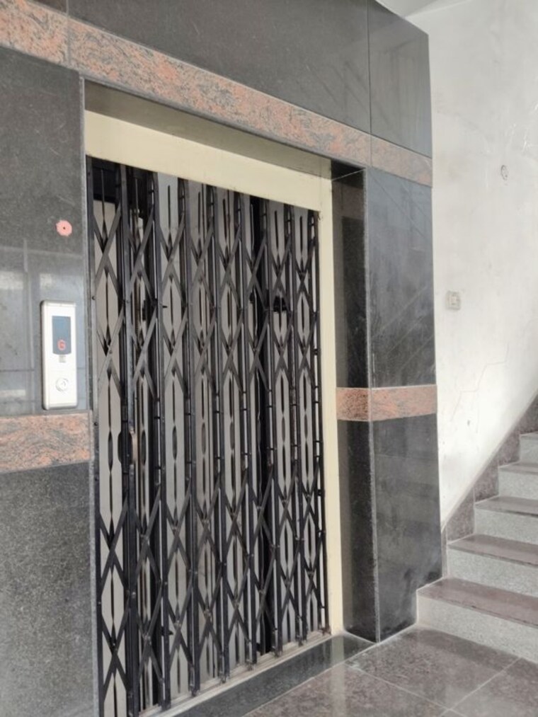 undefined, kondapur Commercial Office Space 3300 Sq.Ft. In Kondapur Hyderabad 10474518