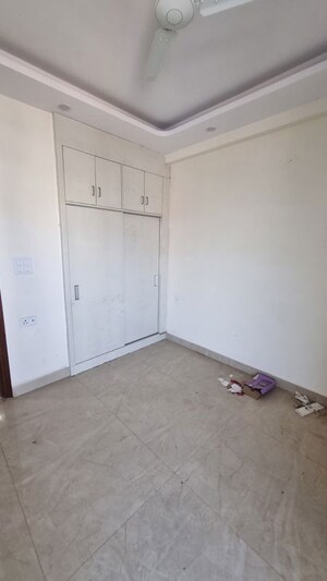 Room in 2 BHK Builder Floor at Palm Residency Chhatarpur, Chattarpur – for Rent