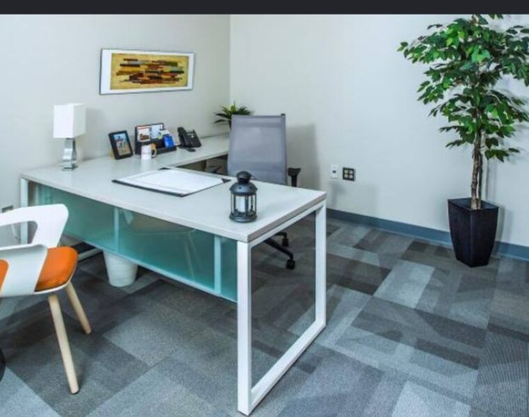 Team Area, greater kailash ii Commercial Warehouse 250 Sq.Yd. In Greater Kailash ii Delhi 10474604
