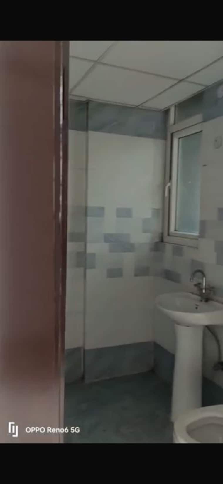 Bathroom, grah-avas-green-view-heights 2.5 Bedroom 1090 Sq.Ft. Apartment In Raj Nagar Extension Ghaziabad 10474631