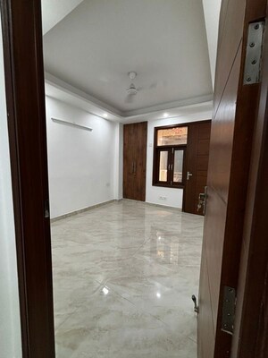 Room in 2 BHK Builder Floor at Jawahar Nagar – for Rent