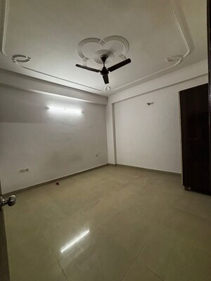 Room in 2 BHK Builder Floor at Jawahar Nagar – for Rent