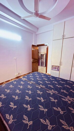 Bedroom in 2 BHK Builder Floor at Mayur Vihar 1 – for Rent