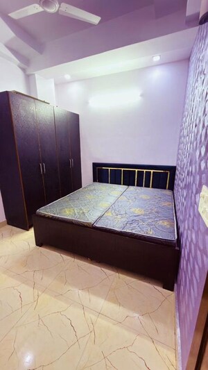 Bedroom in 2 BHK Builder Floor at Mayur Vihar 1 – for Rent